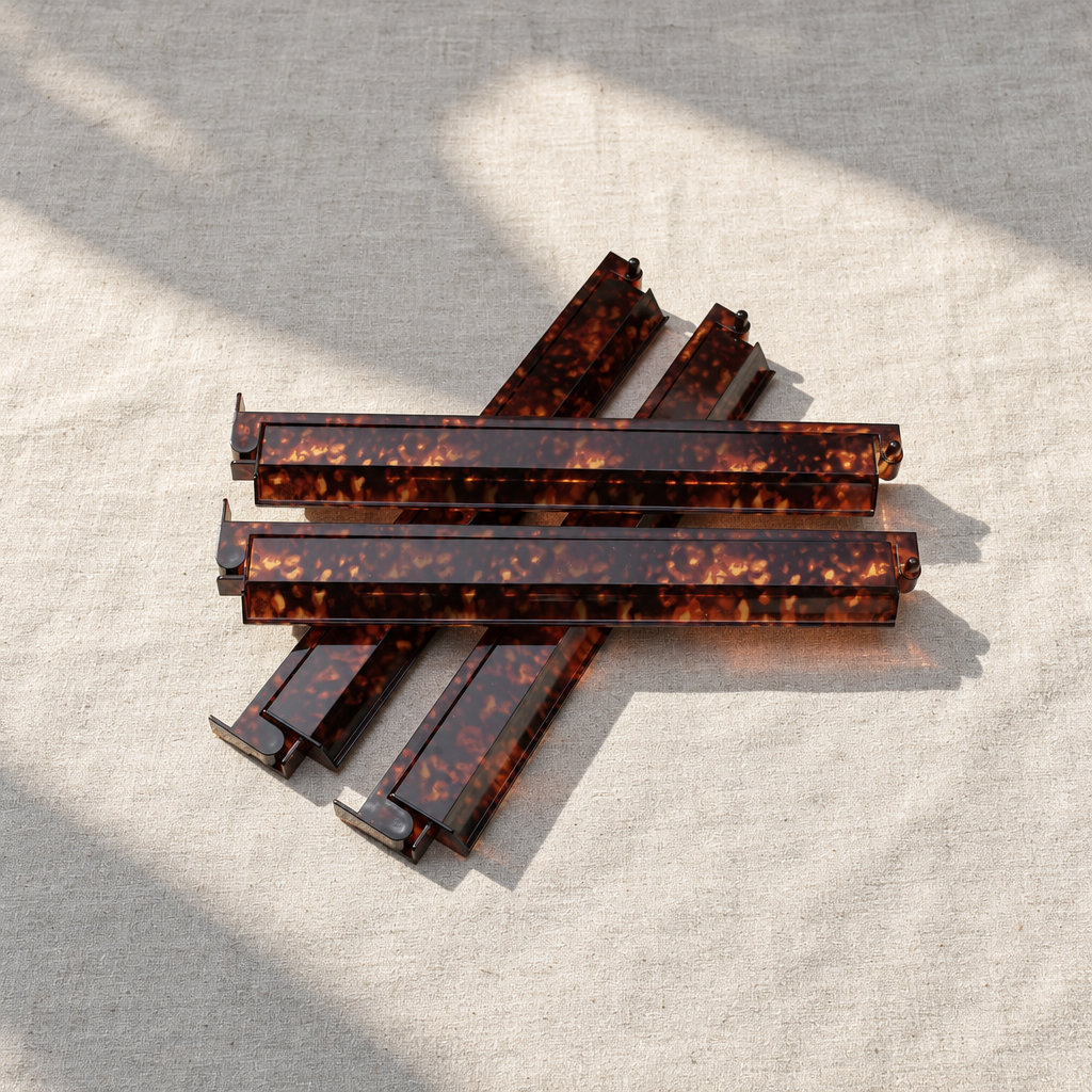 The Amber Tortoiseshell Mahjong Rack set of 4
